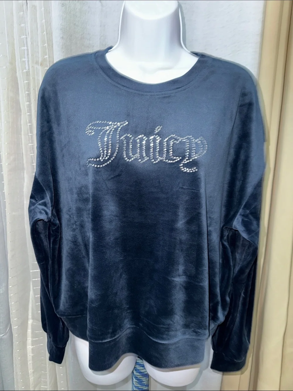 Juicy Couture- NWT Navy Velour Rhinestone Logo Pullover size XL - Picture 3 of 16